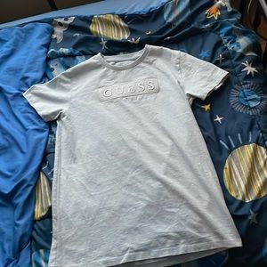 Guess t shirt size 14